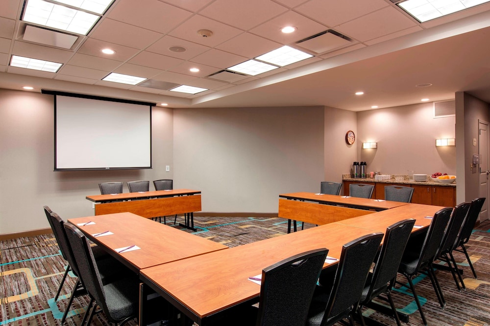 Residence Inn Chicago Midway Airport 33/39
