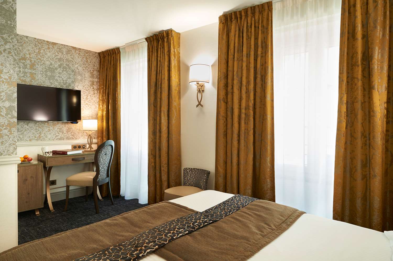 rooms