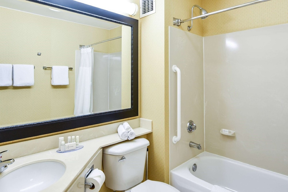 SureStay Hotel by Best Western Ontario Airport 20/31