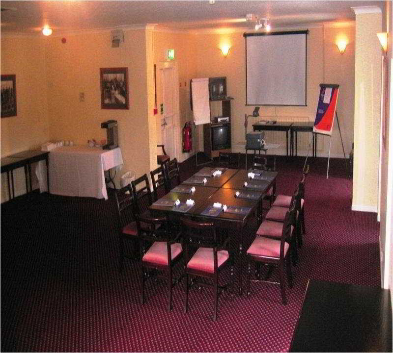 Wherry Hotel 22/28