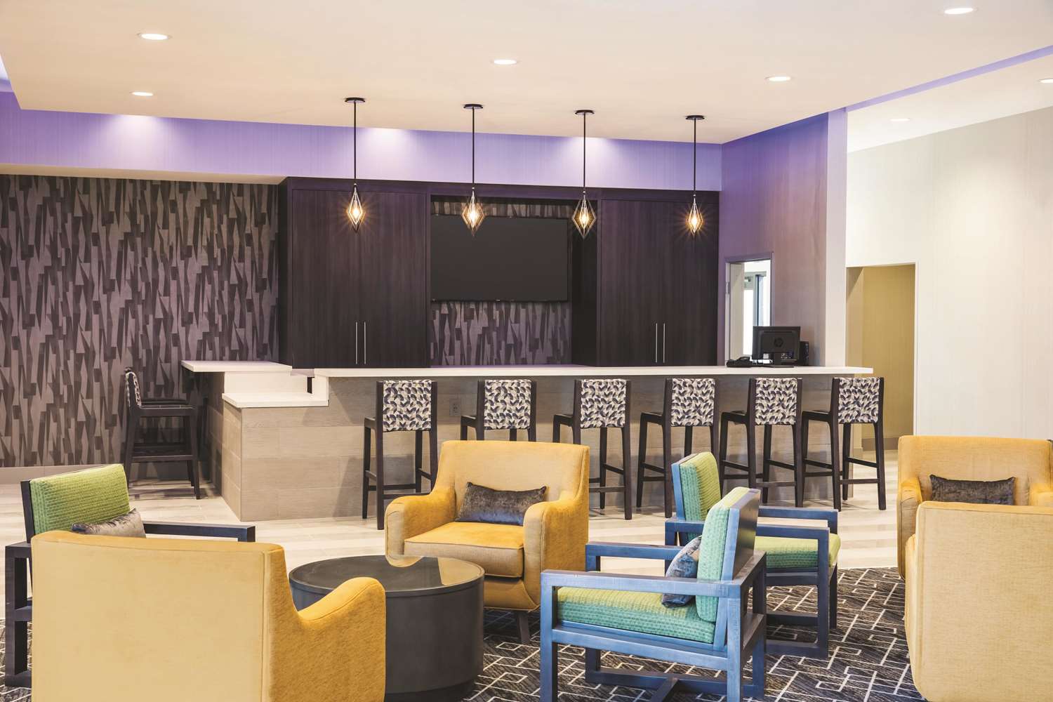 La Quinta Inn And Suites by Wyndham McDonough 32/41