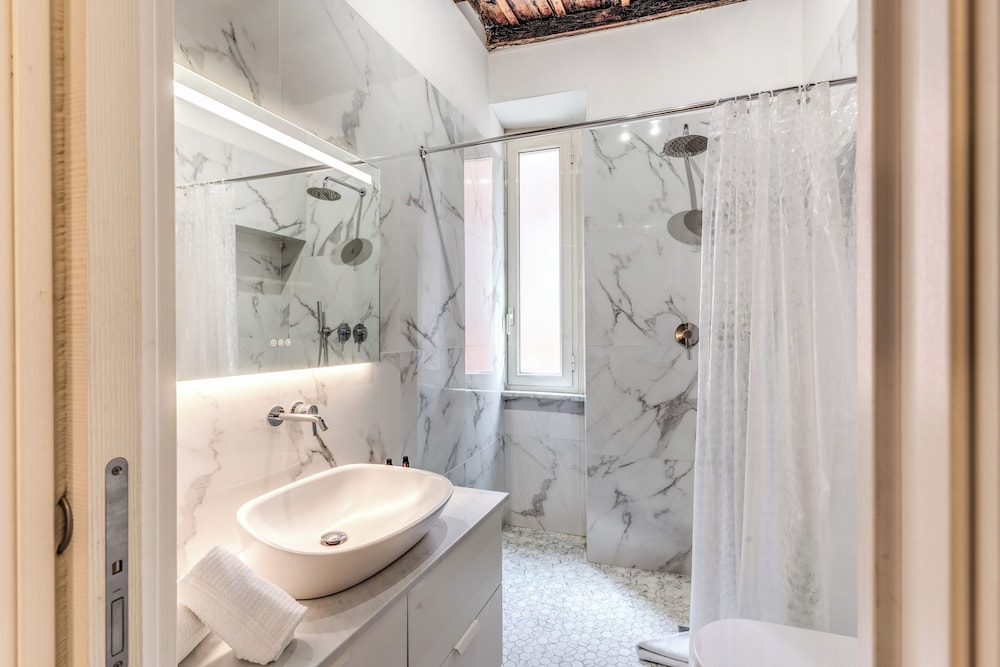 Trevi B&B Roma 64/74