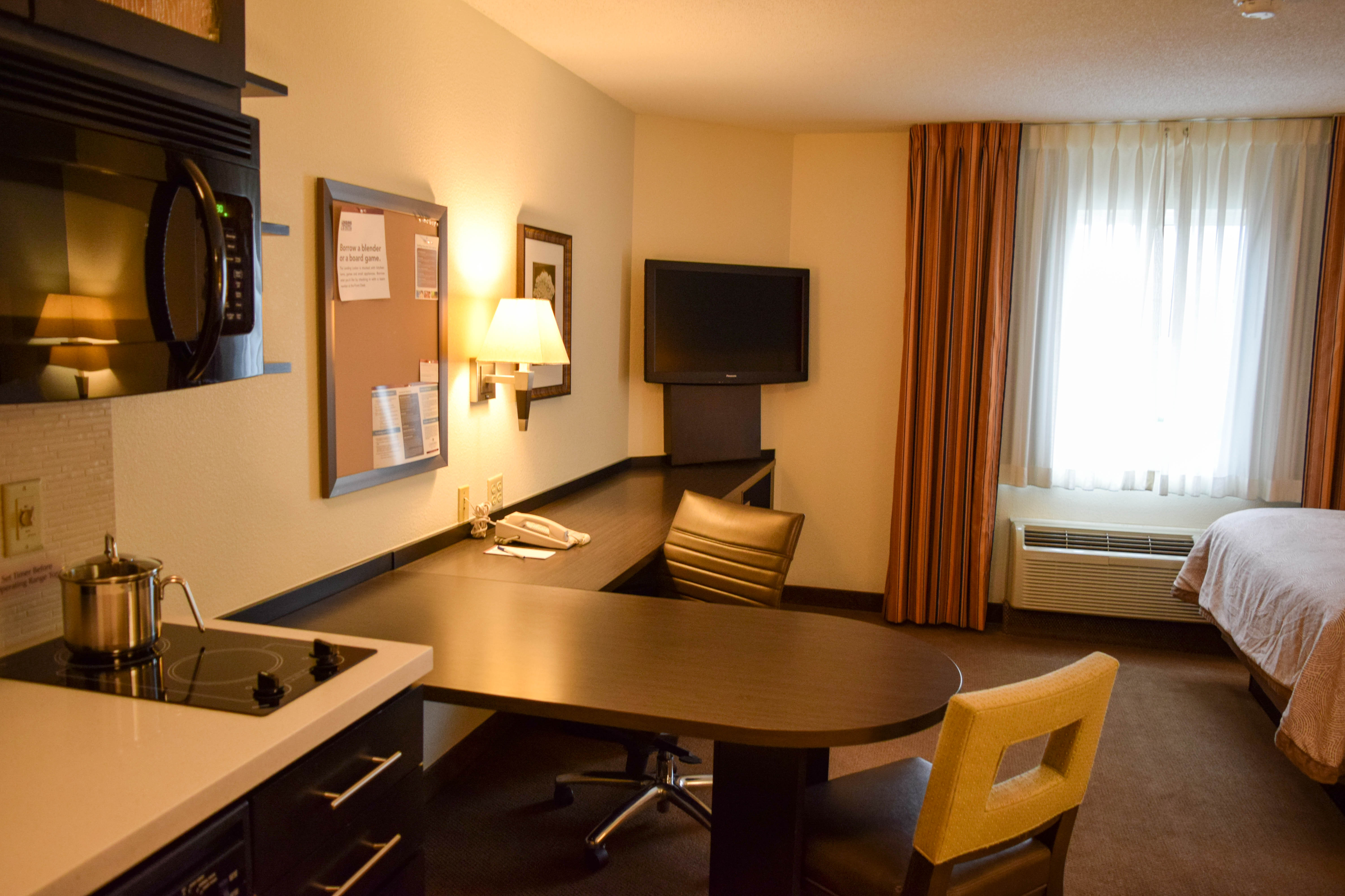 Sonesta Simply Suites Wichita Airport 31/69
