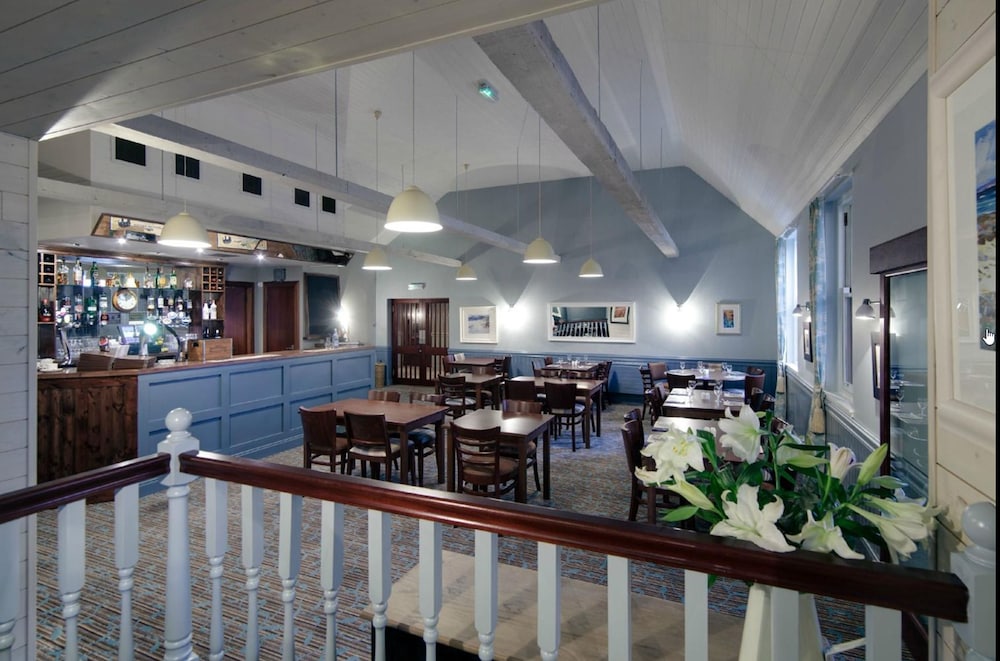 Red House Hotel 22/27