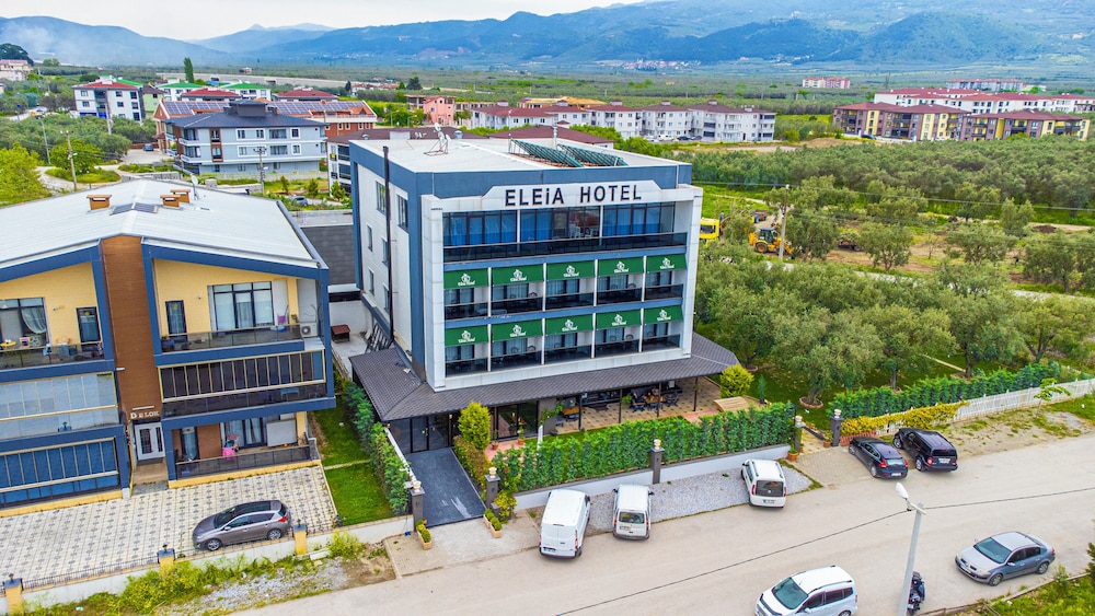 Eleia Iznik 3/50