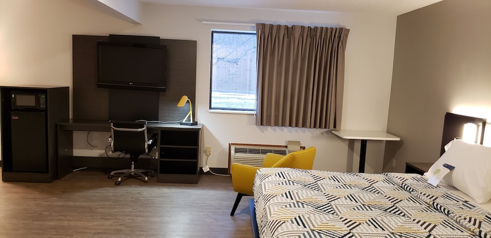 Motel6 Kewanee, IL 8/62