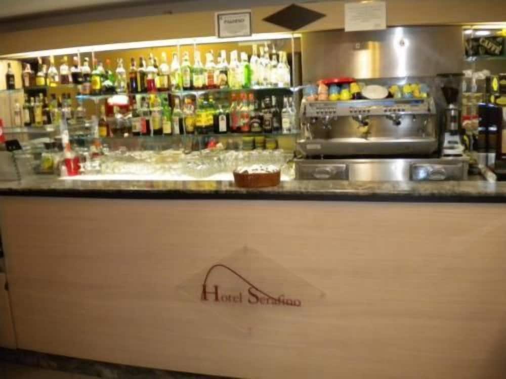 SERAFINO HOTEL 19/25