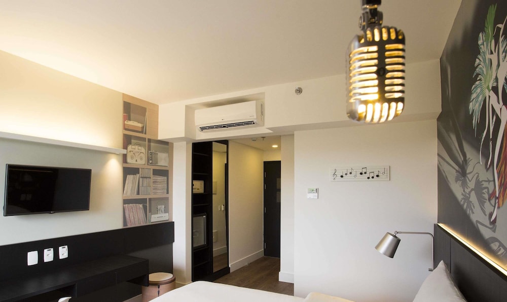 Ibis Styles Taubate 42/72