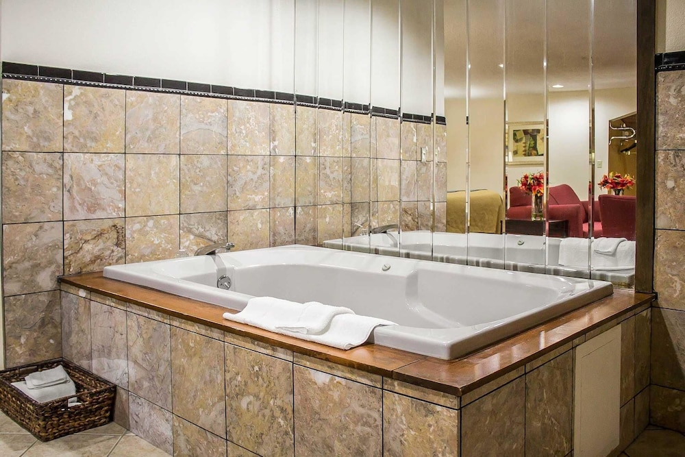 Quality Inn Marysville OH 14/30