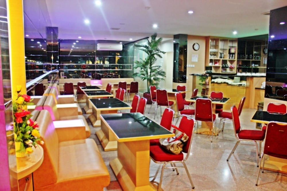 Lovina Inn Penuin 20/22