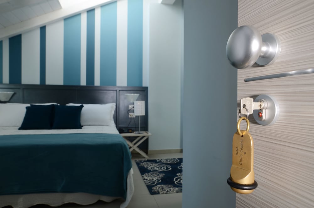 Hotel Giulio Cesare 35/43