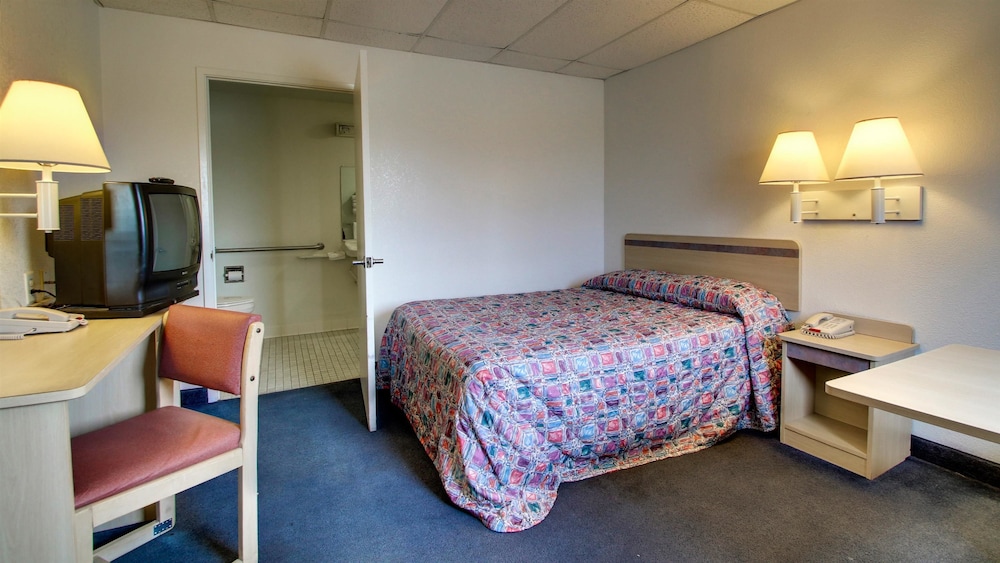 Motel6 Salina, KS 16/60