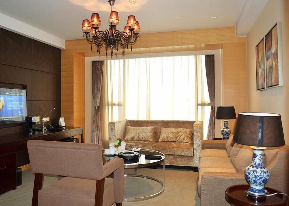Days Hotel and Suites by Wyndham Hengan Chongqing 38/54