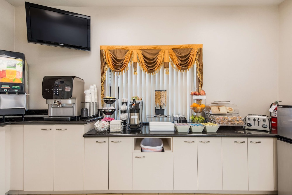 SureStay Hotel By Best Western Sarasota Lido Beach 26/33