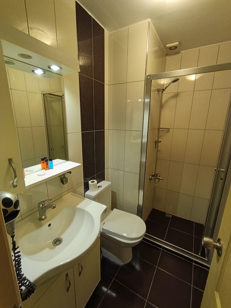 Ada Sahil Otel 9/12