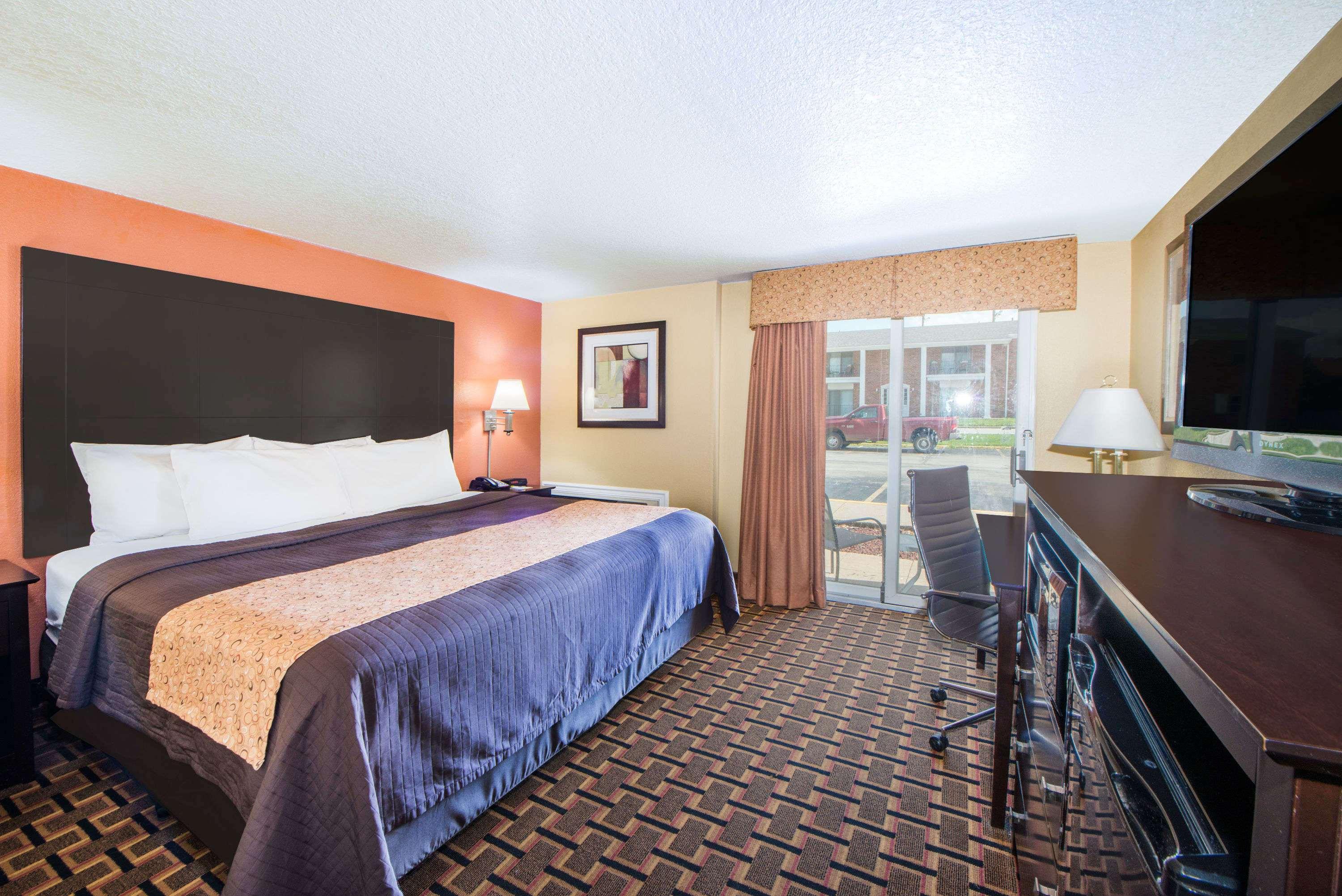 Room, King Bed