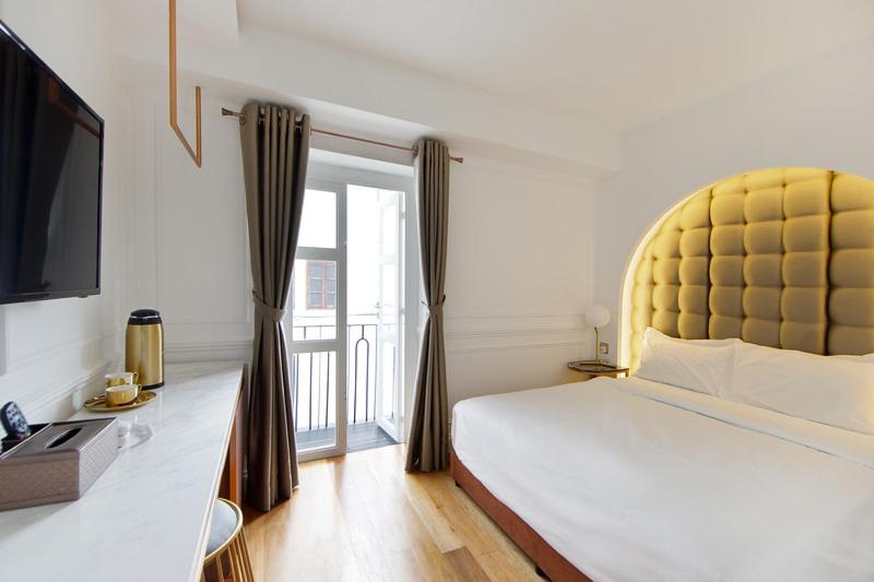 غرفة ديلوكس بسرير مزدوج بشرفة، White Mansion Hotel 2/10