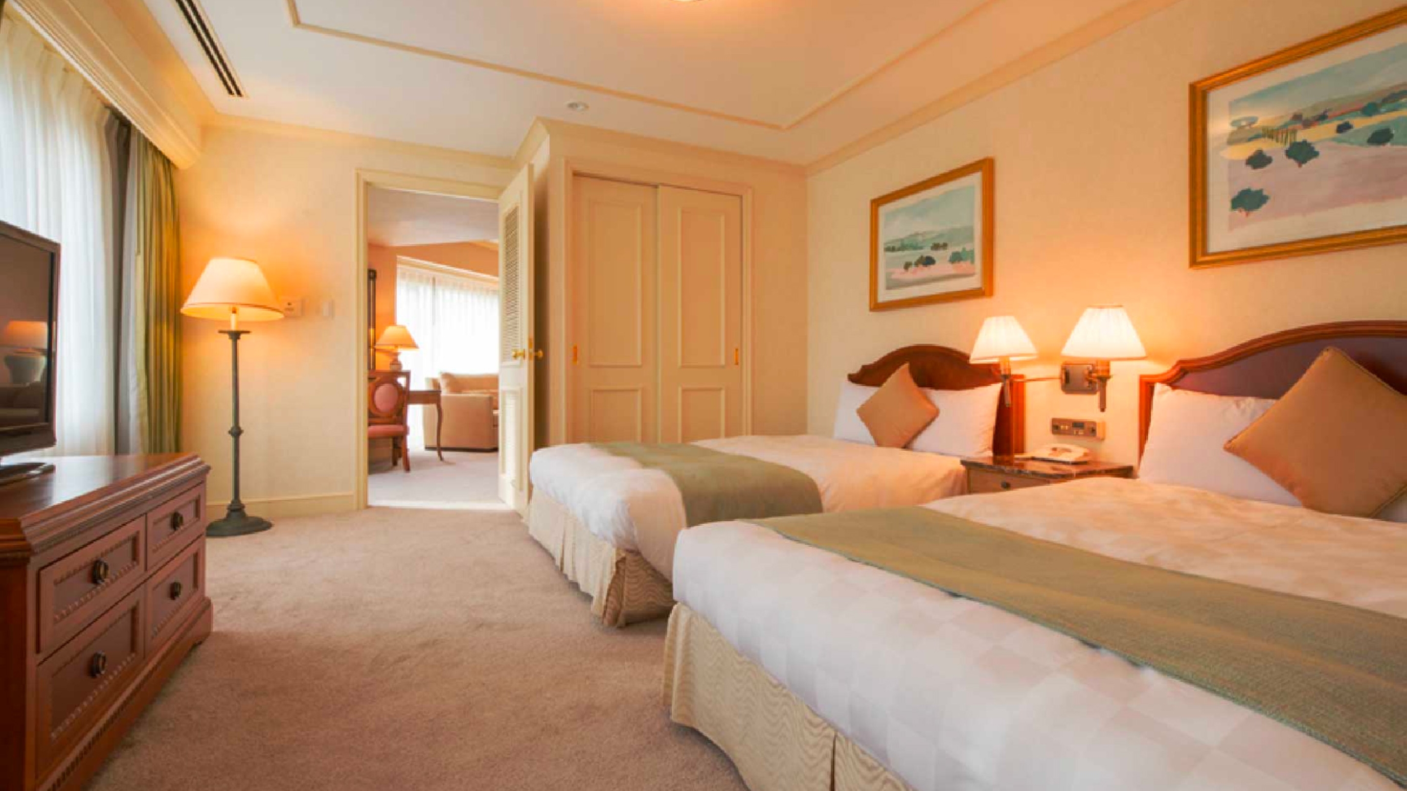 Family, Suite, with Extra Bed, Corner