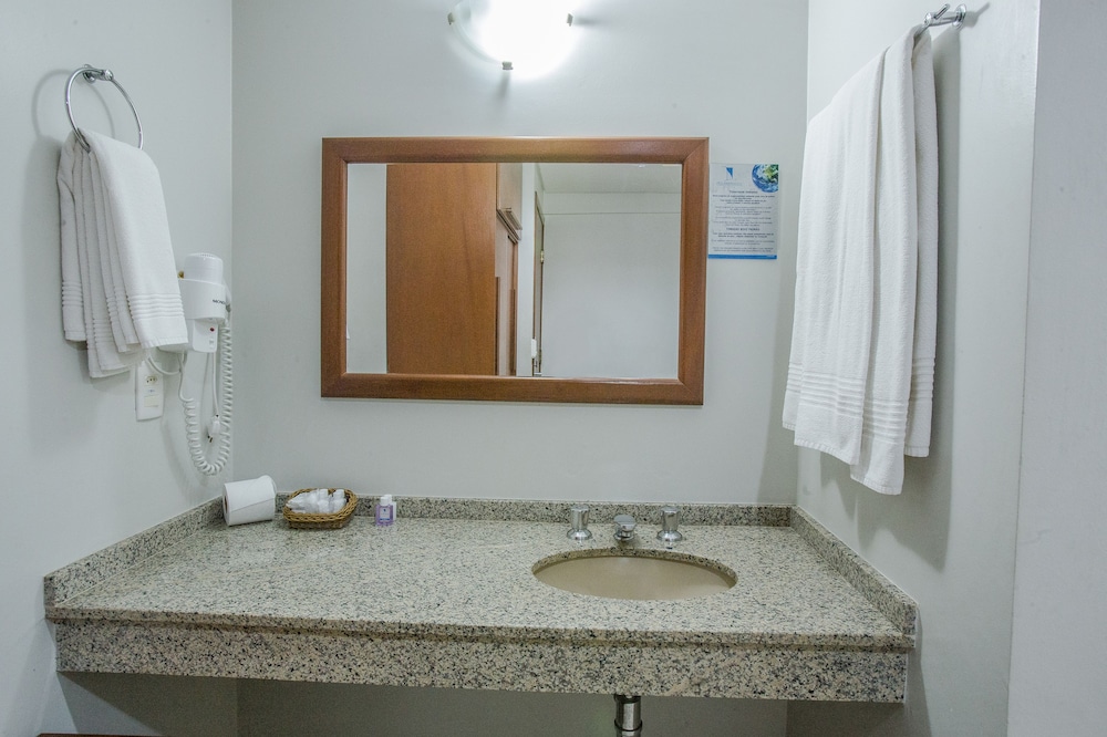 Foz Presidente Comfort Hotel 58/61