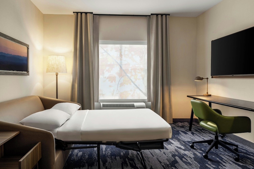 Fairfield Inn & Suites Bethlehem PA 20/24