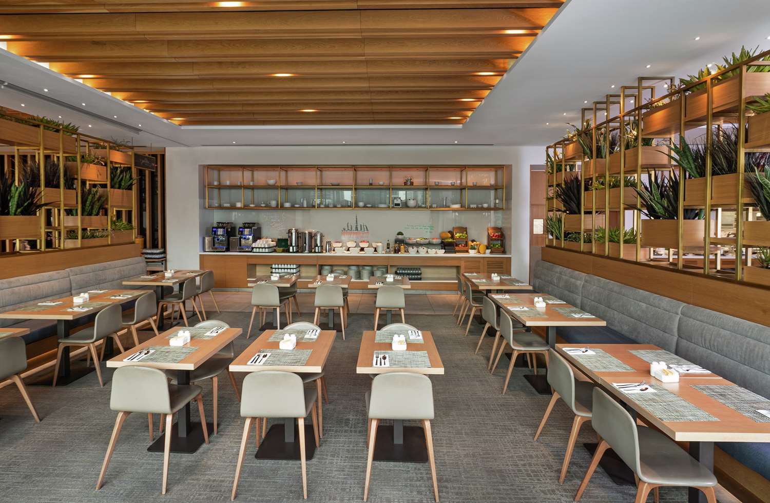 restaurant cafeteria