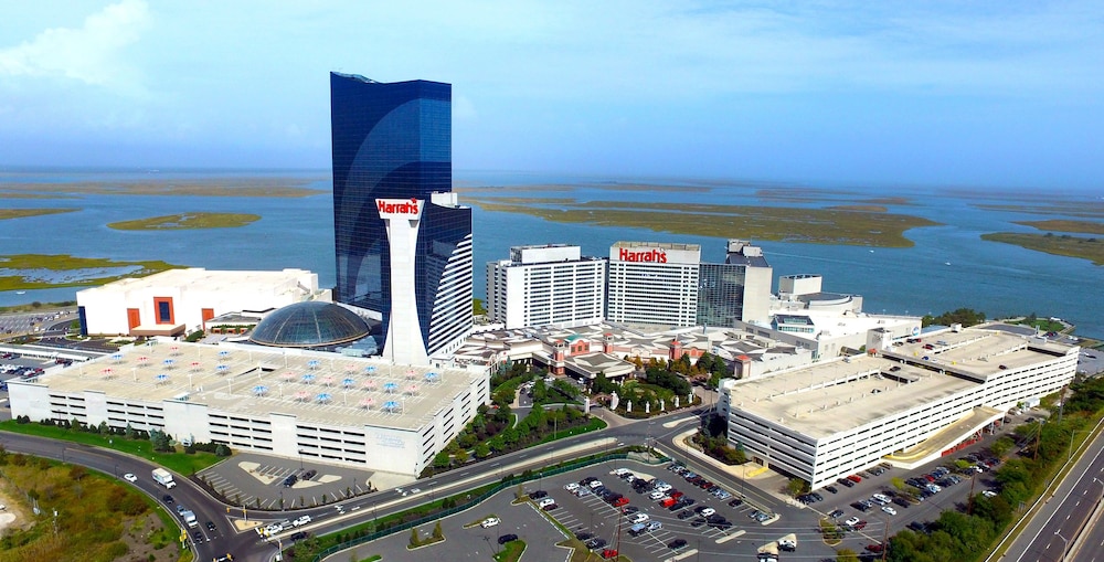 Harrahs Resort Atlantic City - A Caesars Rewards Destination 65/70