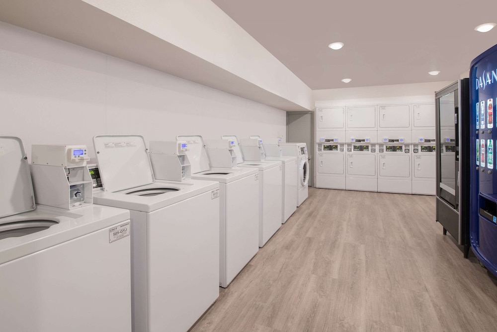WoodSpring Suites Savannah Pooler 7/28