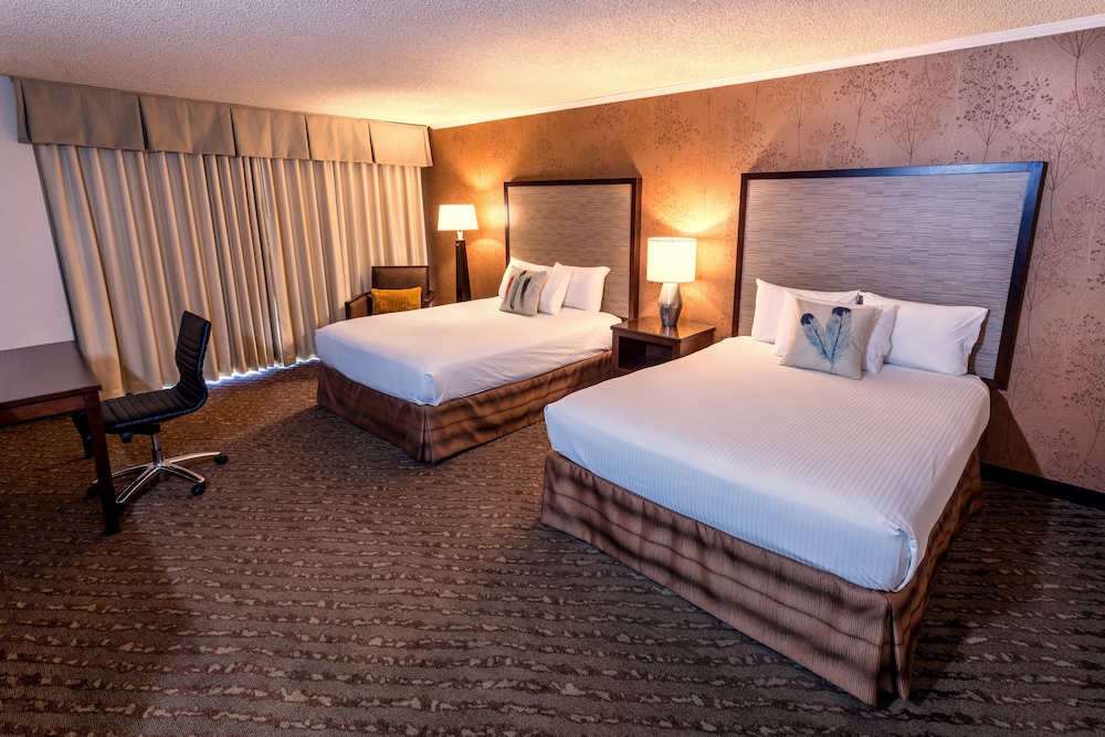 Valley River Inn 11/50