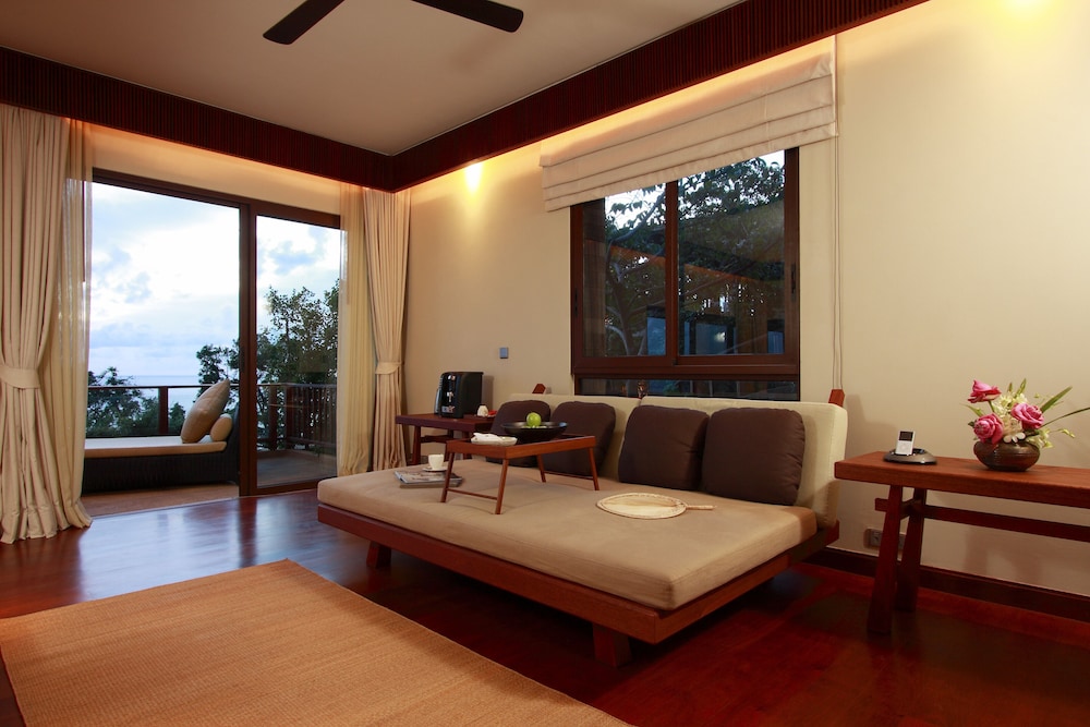 Paresa Resort Phuket 61/90