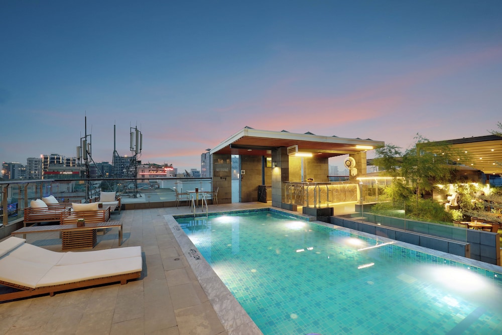 Crowne Plaza Dhaka (Ex Doreen Hotel and Resorts) 52/57