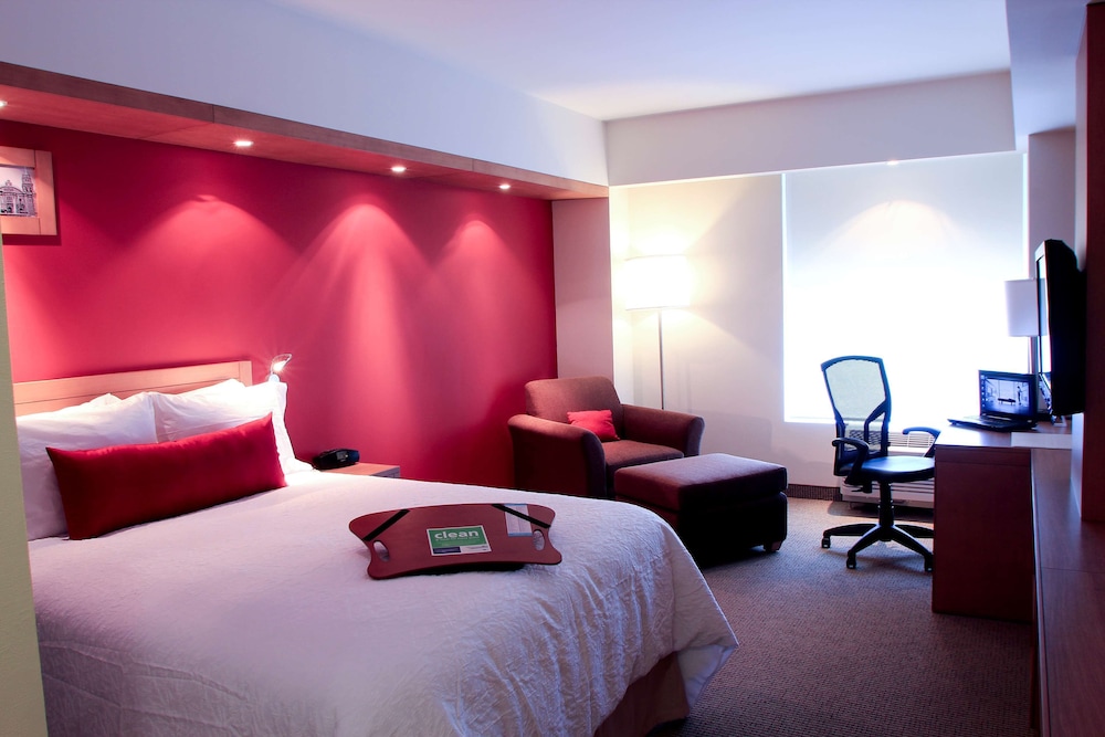 Hampton Inn by Hilton Guadalajara/Expo 13/48