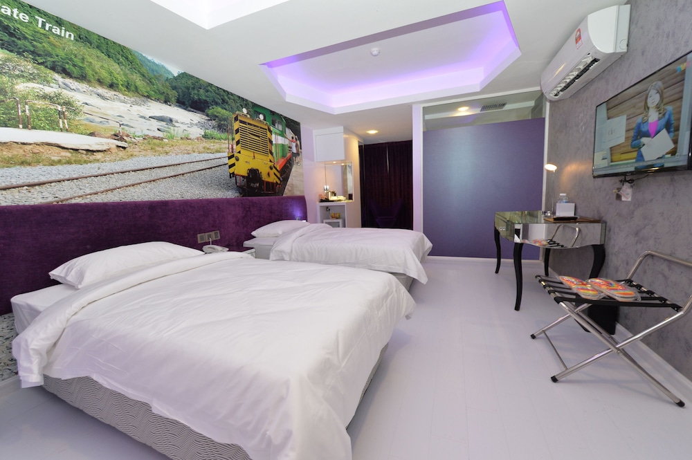 Unic Hotel 25/39