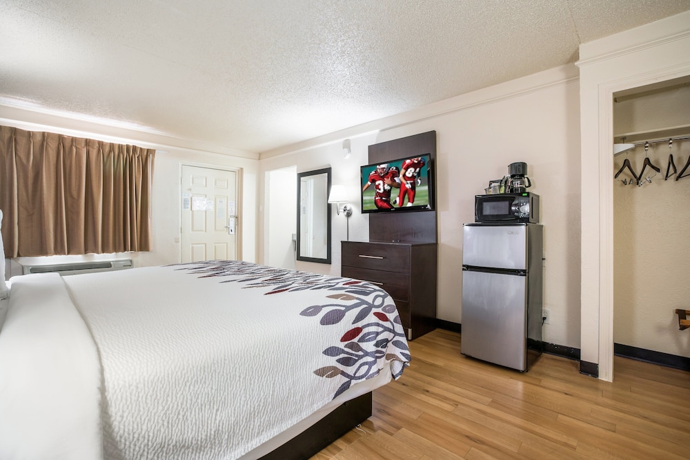 Red Roof Inn Dallas - Richardson 15/35