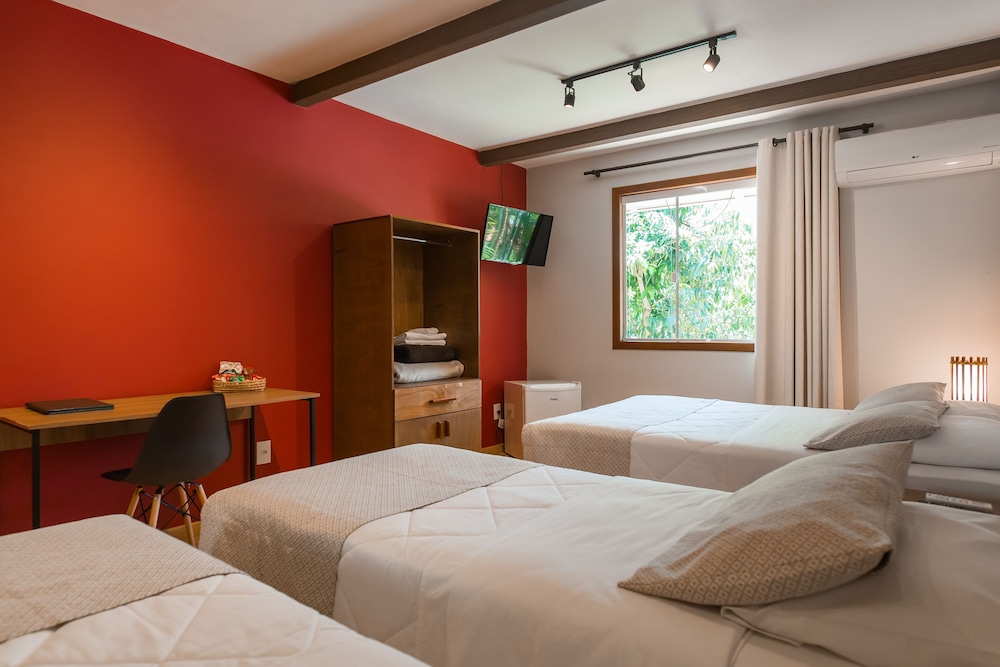 Chalet, Double and Twin Beds