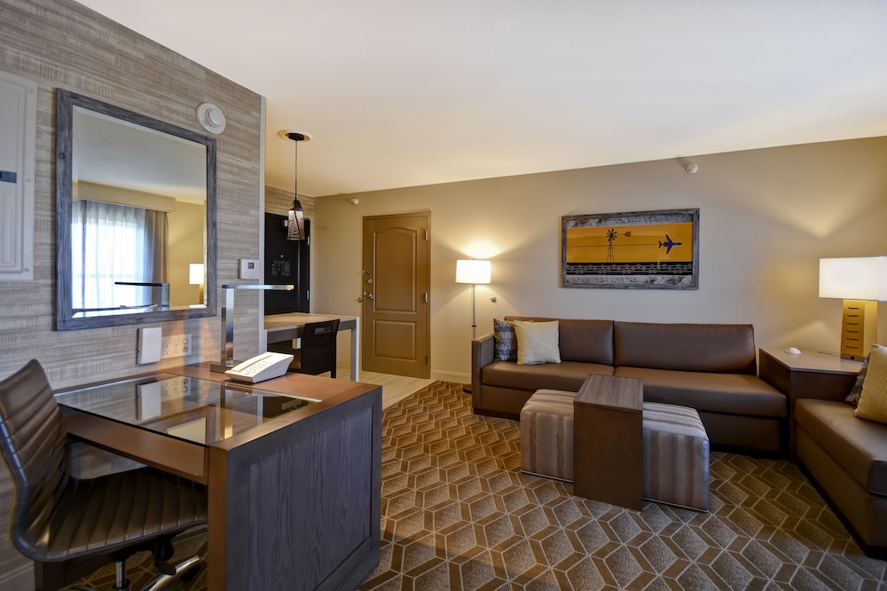 Homewood Suites by Hilton @ The Waterfront 22/45