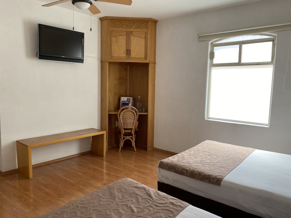 Hotel Casona de los Vitrales 12/50