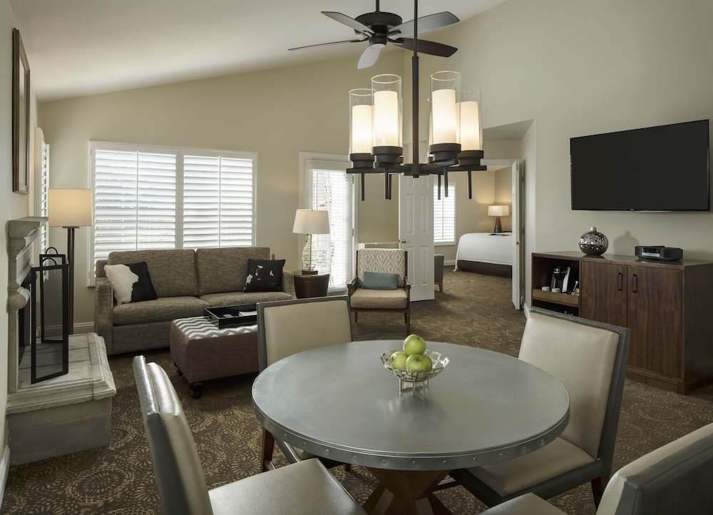 Fairmont Scottsdale Princess 66/85