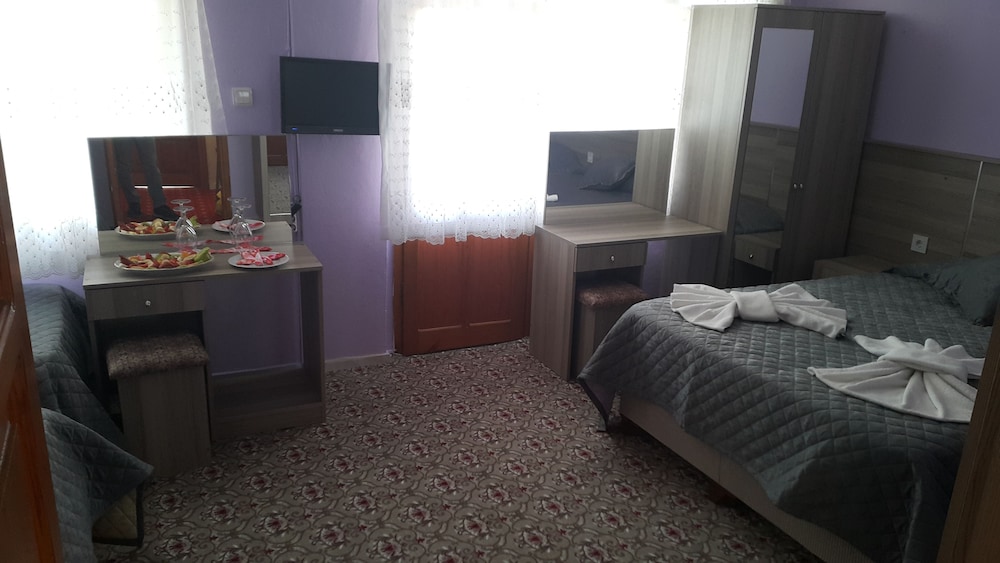 ALBERGO CESME 25/50
