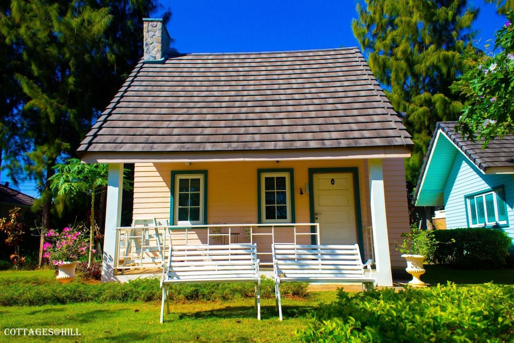 Cottages At Hill Resort 8/50
