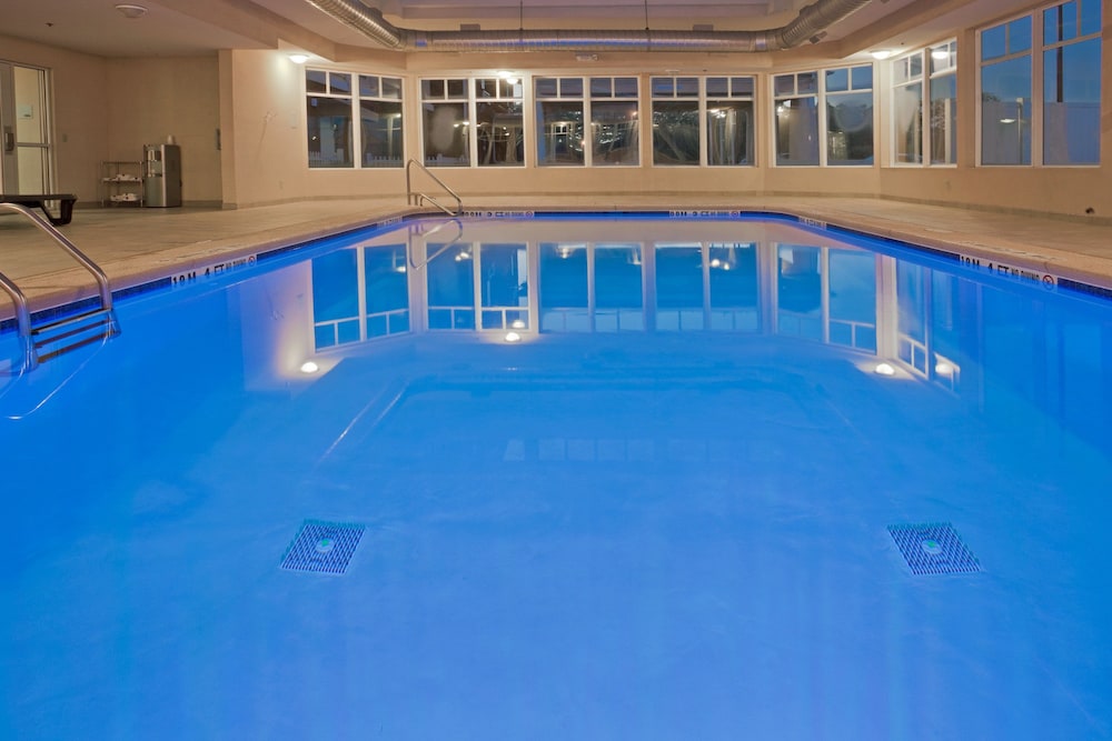 Holiday Inn Express Hotel Suites Bainbridge 30/53
