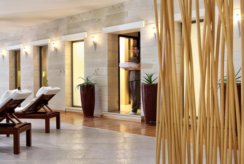 Apollonia Beach Resort and Spa 40/77