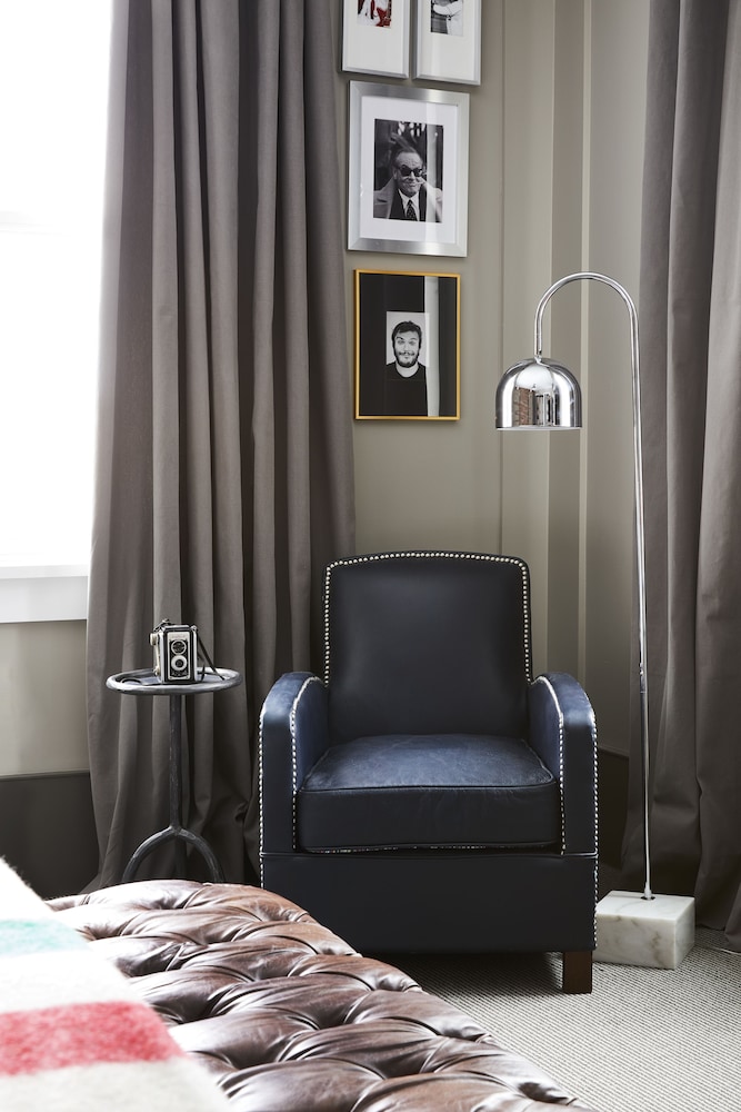 The George 37/65