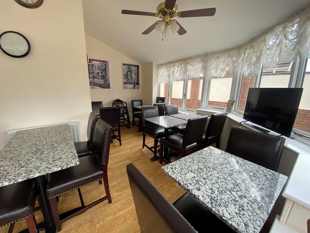 Parkside Guest House 29/50