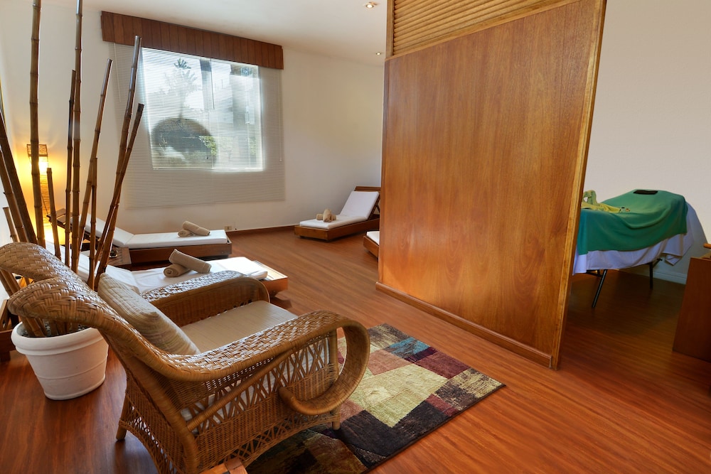 Hotel del Lago Golf and Art Resort 13/50