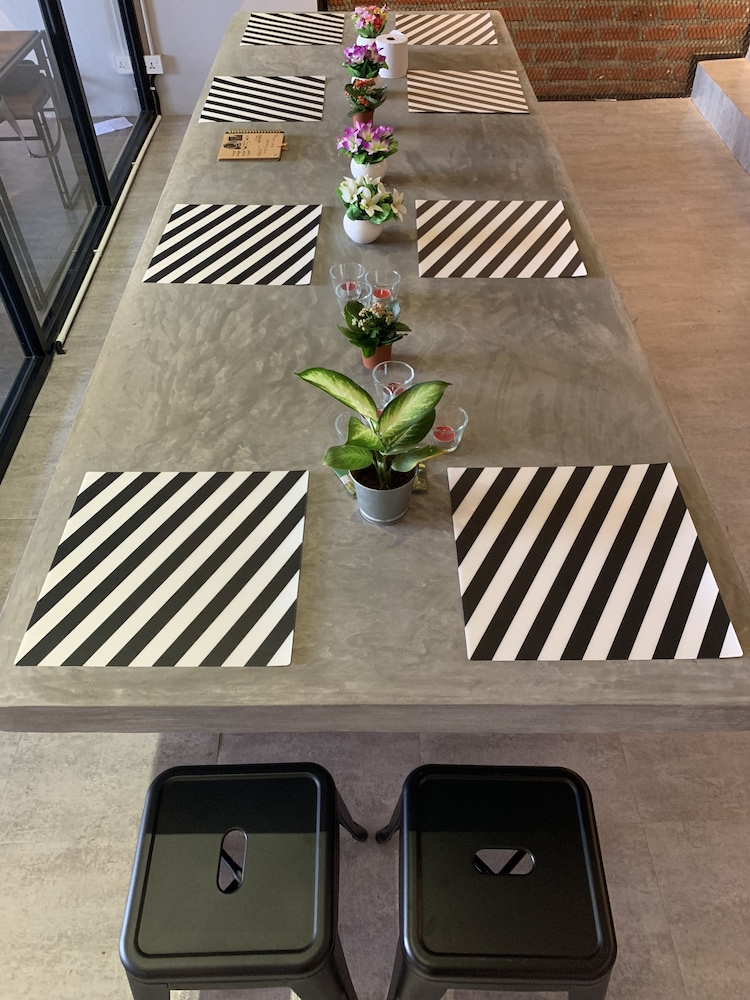 Ohana Kuala Lumpur 40/50