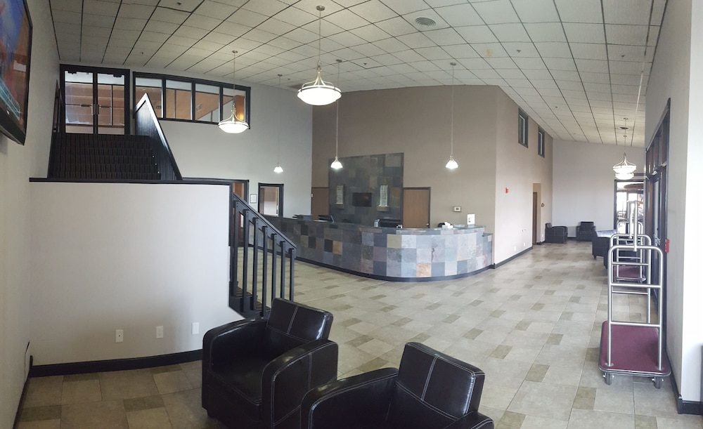 Woodfield Inn and Suites 42/60