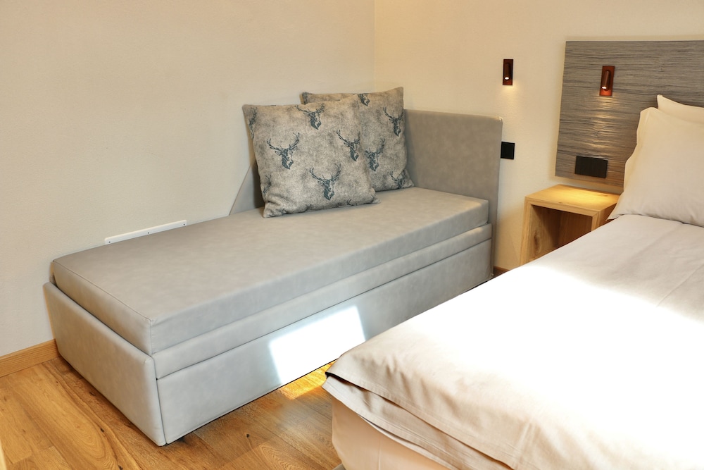 HOTEL ORIGINAL GALLI'S 16/60
