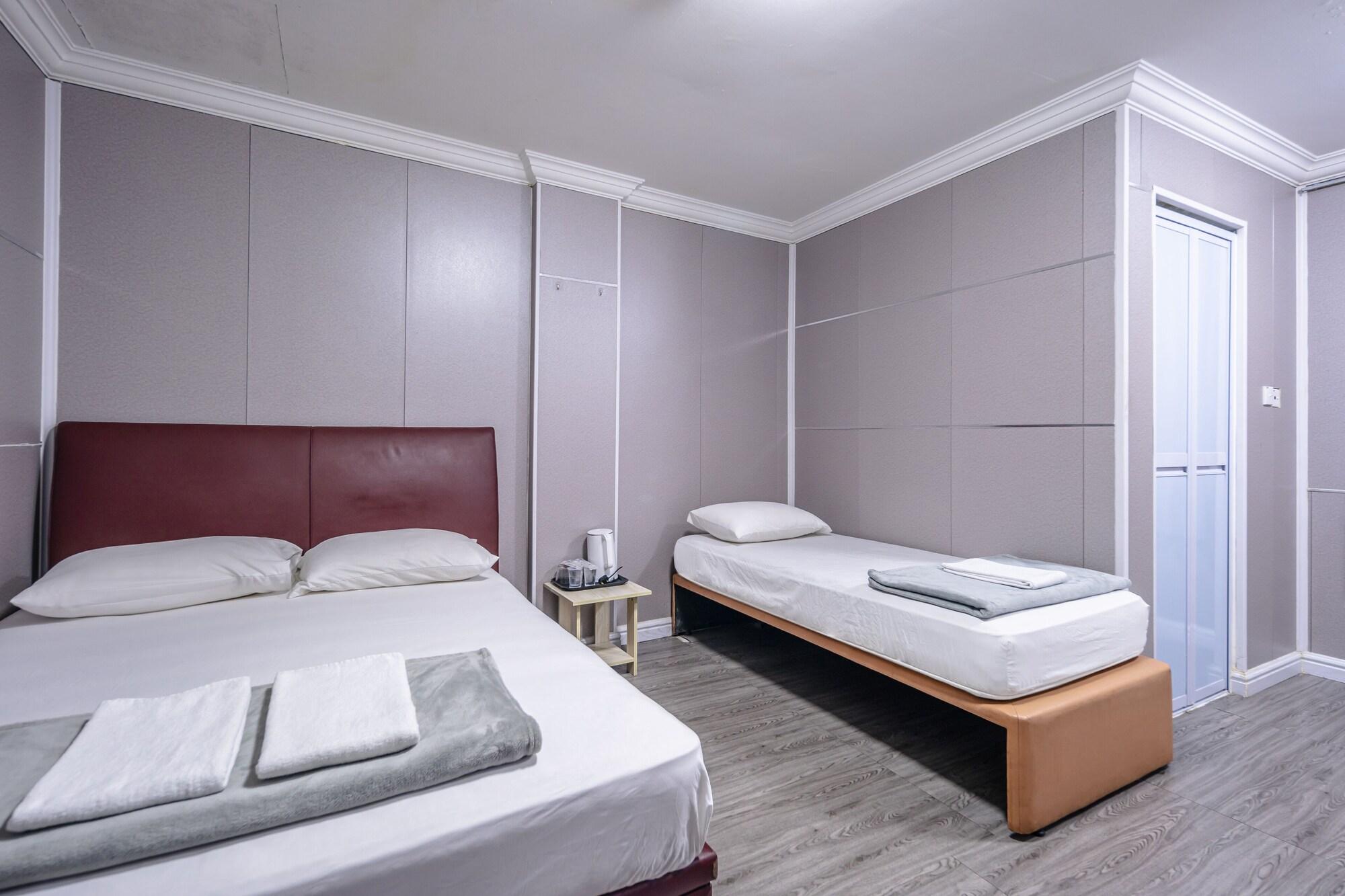 K HOTEL 8 25/56