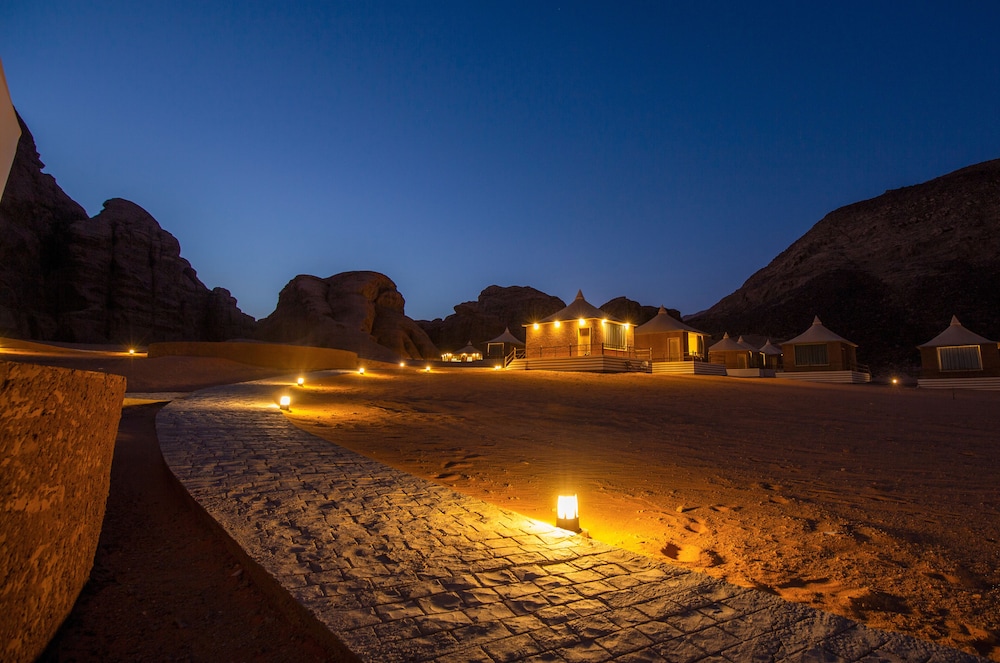 Omsiat Shahrazad Luxury Camp 37/50