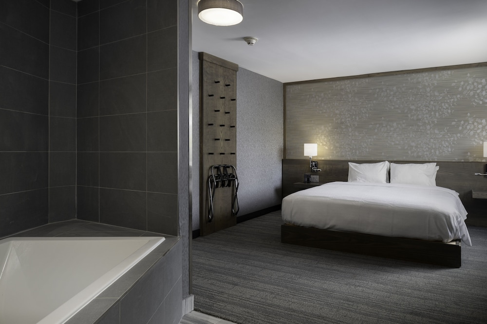 voco Niagara Falls - the Cadence, an IHG Hotel 20/55